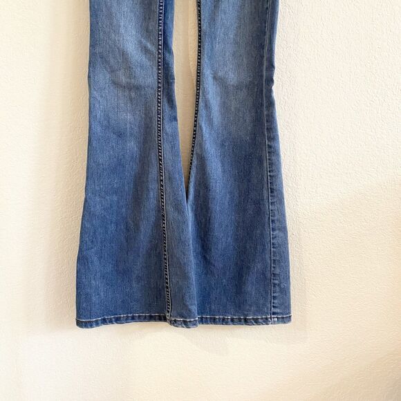 Free People Penny Pull On Flare Leg Jeans Size 25 Medium Wash - Picture 6 of 10